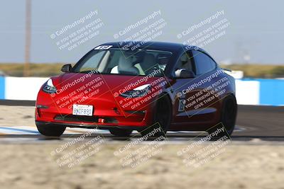 media/Nov-08-2025-Speed Ventures (Sat) [[1c7a6332f5]]/TC B/Session 3 (Turn 1)/